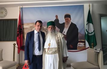 Komisioneri Gajda takon Kryegjyshin Botëror të Bektashinjve