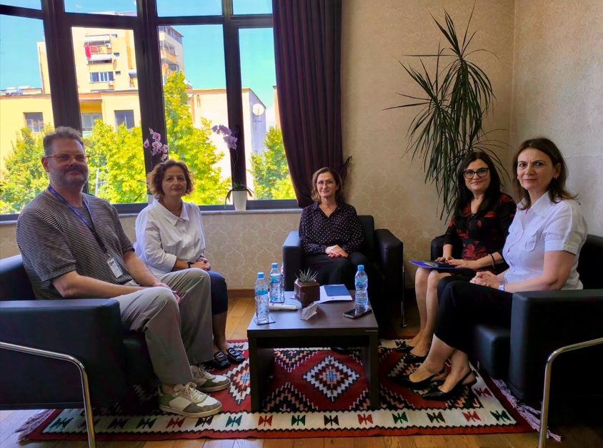 KMD dhe IOM forcojnë bashkëpunimin për mbrojtjen e të drejtave të migrantëve