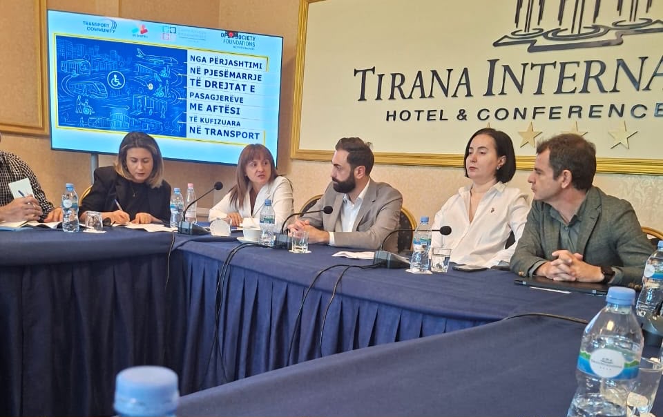 KMD: Transporti i aksesueshëm, kusht për barazi dhe përfshirje